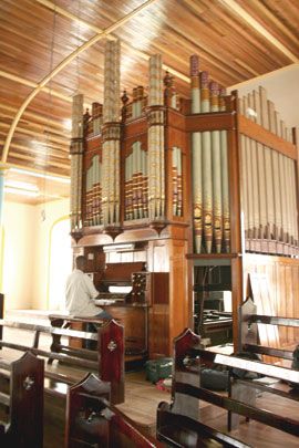 1900 Bevington 844-pipe organ rebuilt to tune of US$25,000