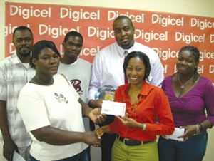 5 win prizes from Digicel