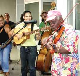 Anthony thrills audience in Cuba