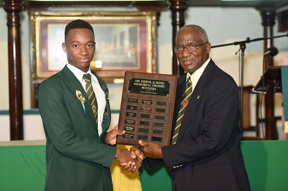 SVGS valedictorian takes home 14 awards