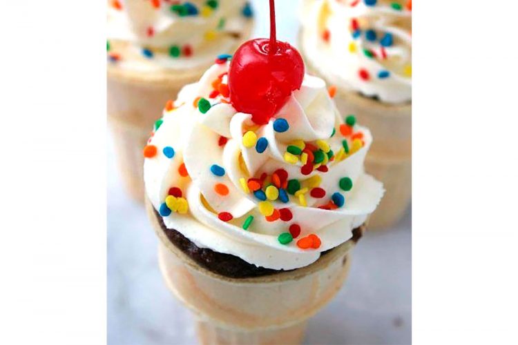 Ice-cream cone cakes