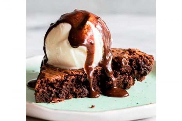 Brownie Pie a La Mode