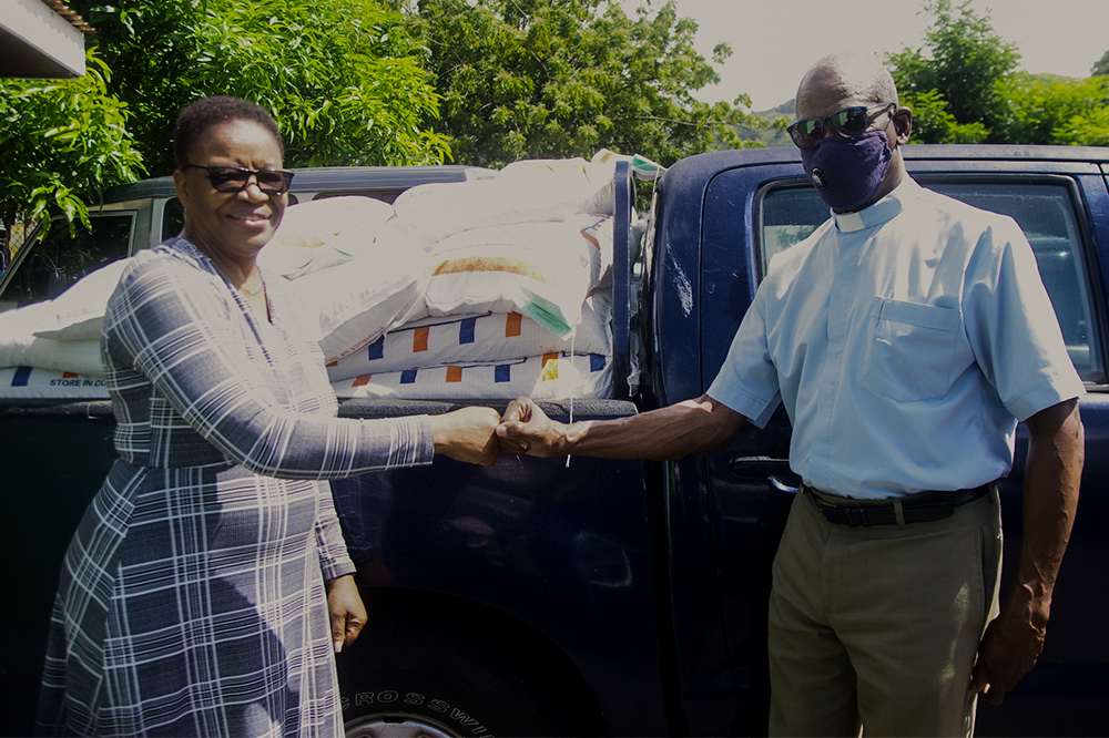 Methodist Church donates feed to local farmers