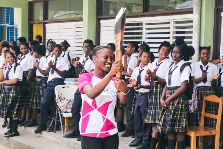 Queen’s Baton Relay gets rousing reception